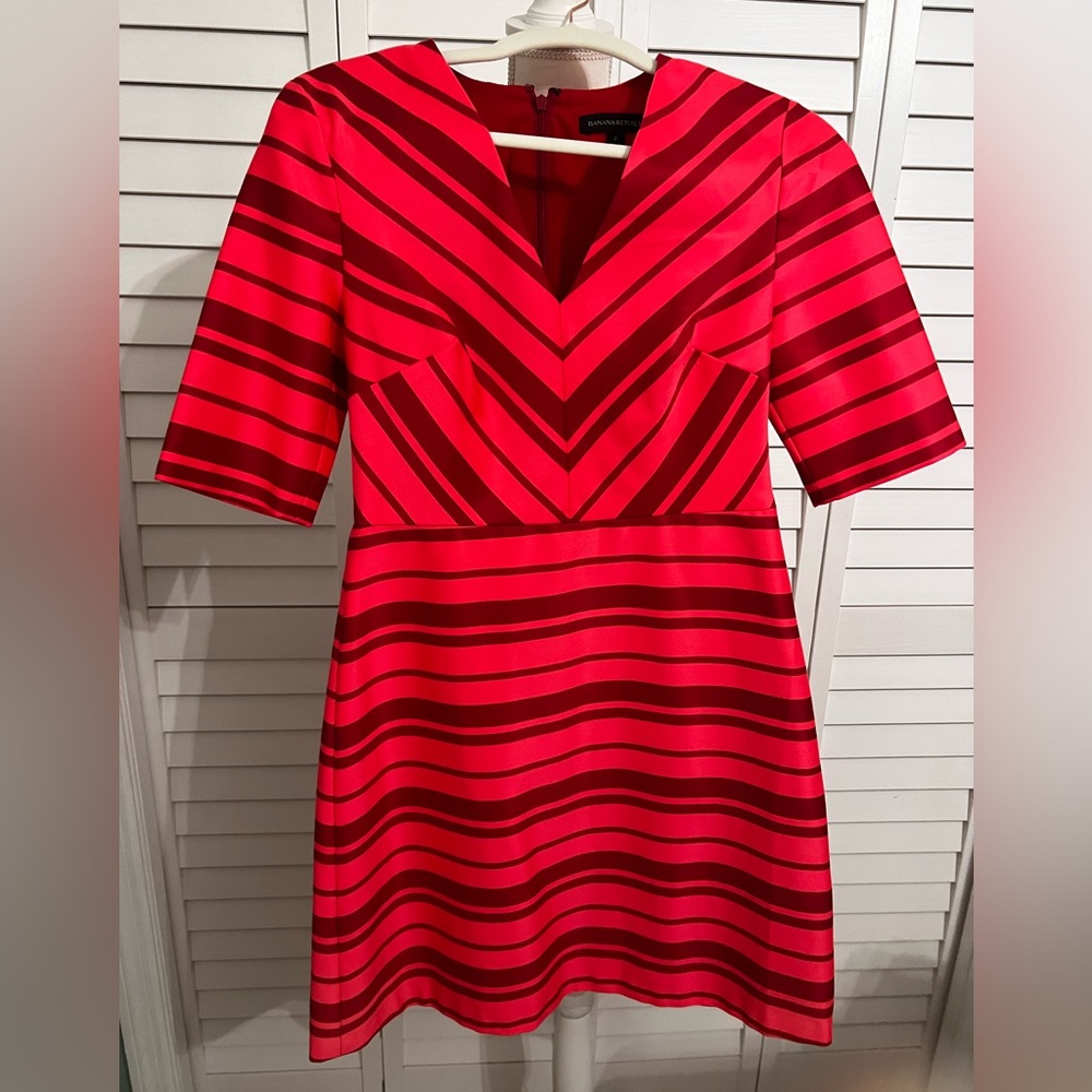 NWOT Banana Republic Red and Burgundy Striped Midi Dress